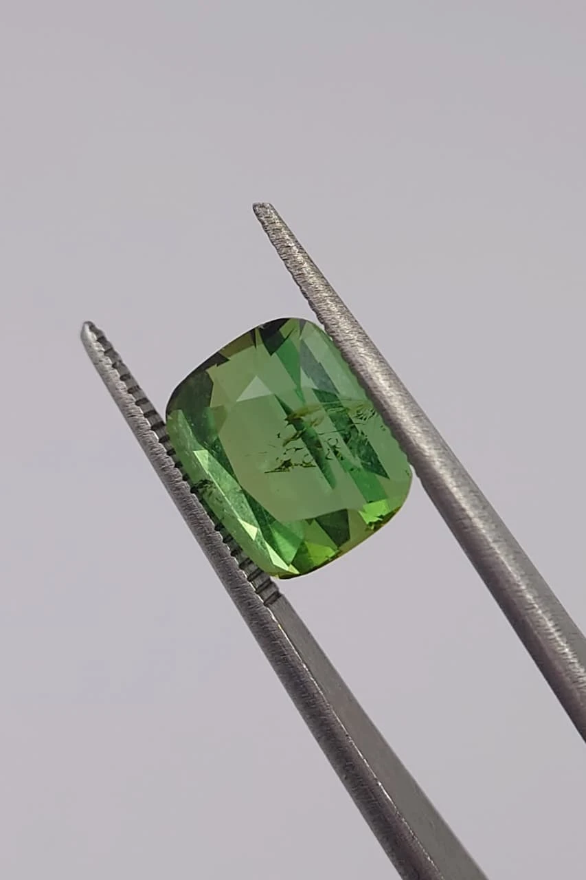 6.5ct Green Tourmaline Cushion cut Loose Gemstone From Nigeria — view 3